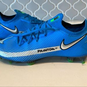 Nike Phantom soccer cleats